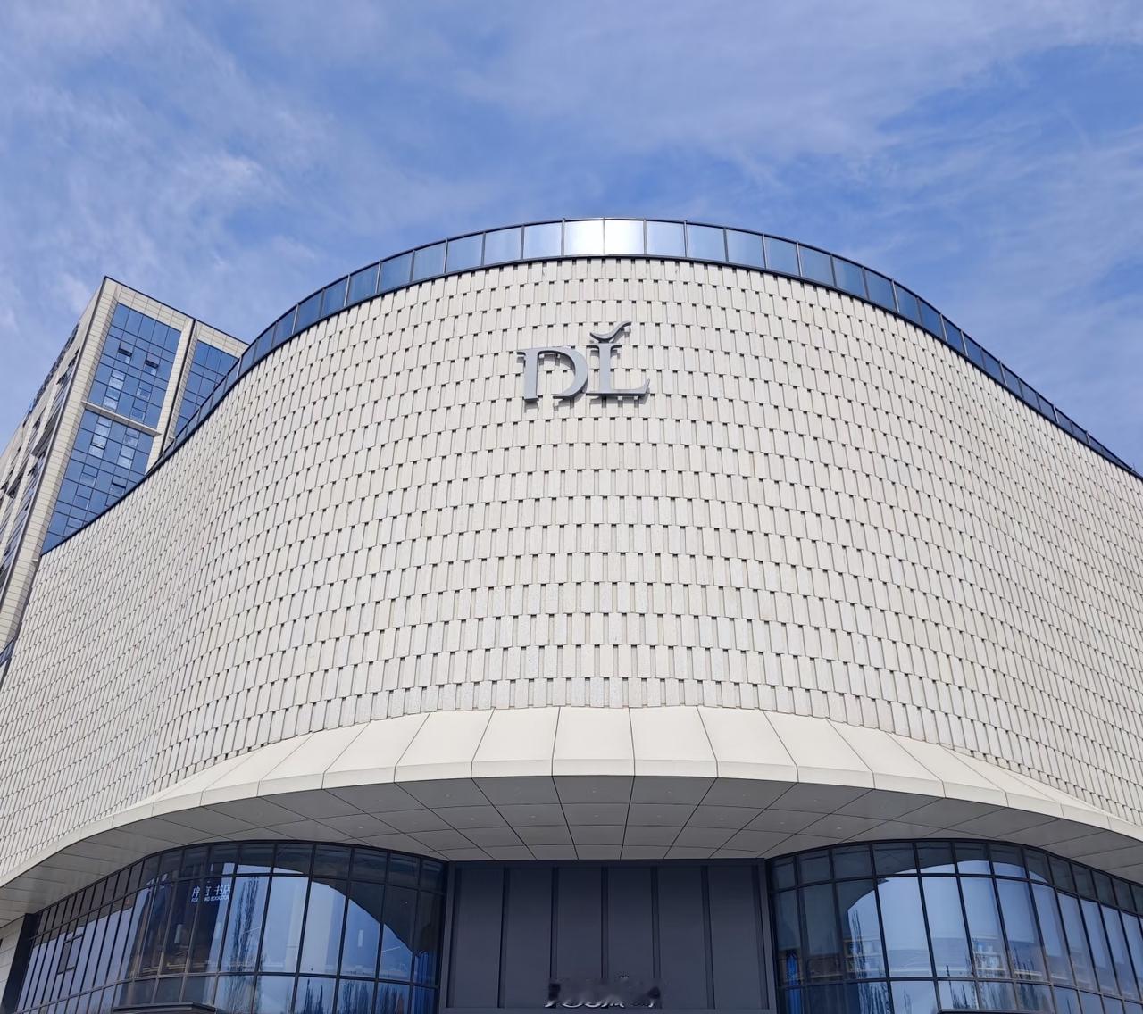 中国最火的十大超市1.沃尔玛（含山姆会员店）2.大润发3.盒马4.