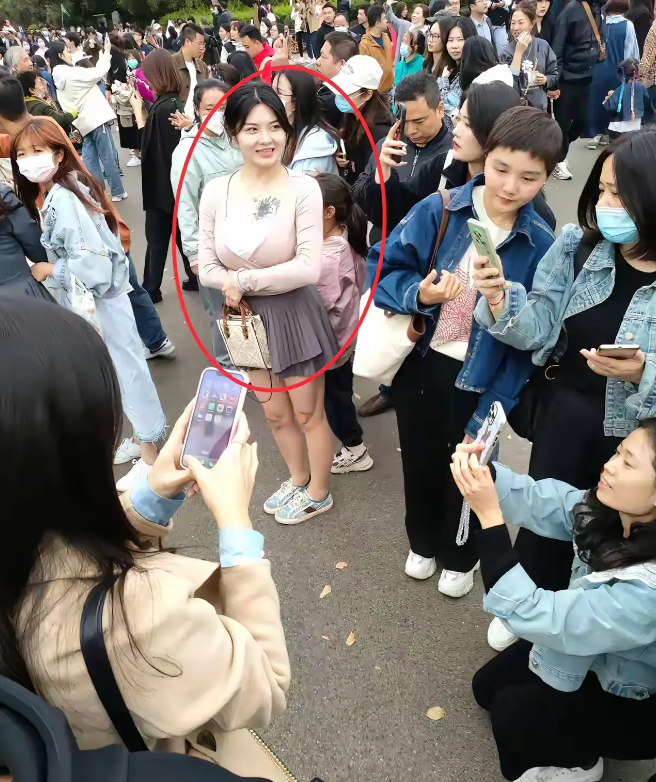 只要你口袋有米,他就不会背叛你。