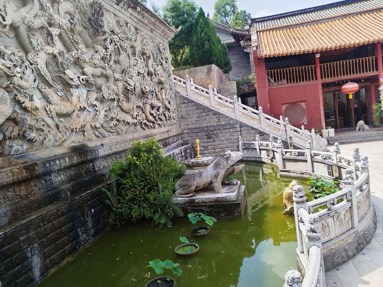 九龙池