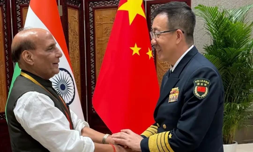 不知道是“高志凯线”立功了，还是巴铁的6：0把印度打醒了，印度居然破天荒地向中国