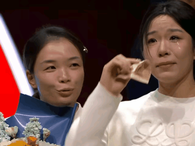 中国羽毛球队运动员，陈清晨退役发言，现在暂时离开这个队伍，我这个队伍以后需要我再