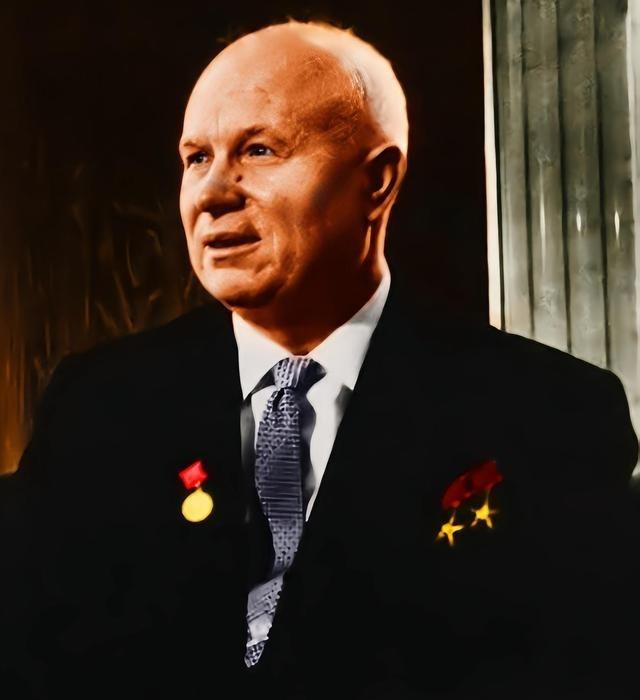 给大家说一个真相：其实赫鲁晓夫时期苏联给中国提供的援助远远要大于斯大林时期给中国