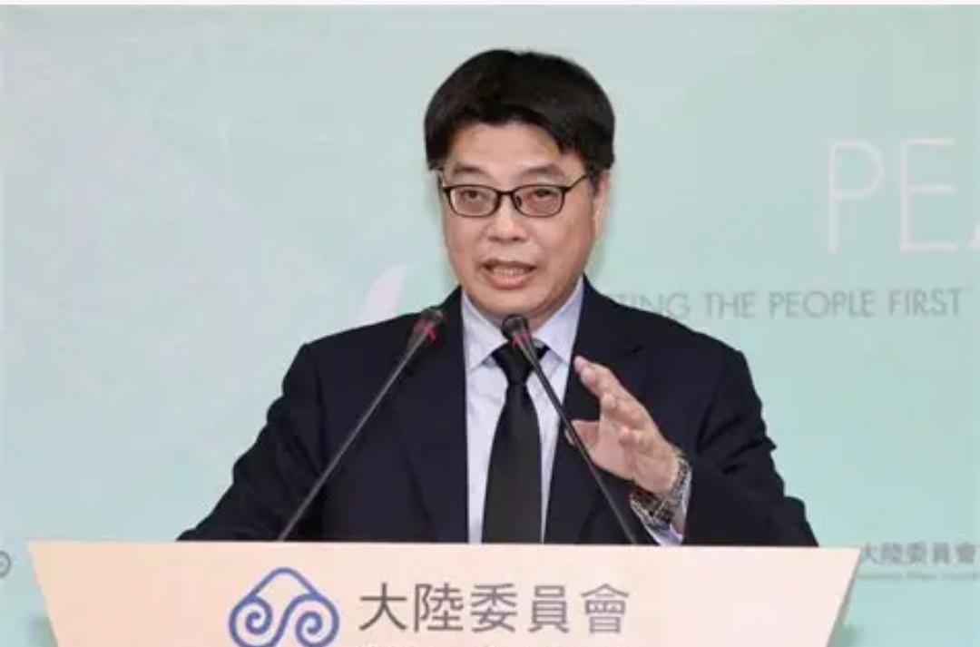外媒昨晚（10月2日晚）报道：“吴慷仁王力宏侯佩岑等台湾艺人星期三（10月1日）