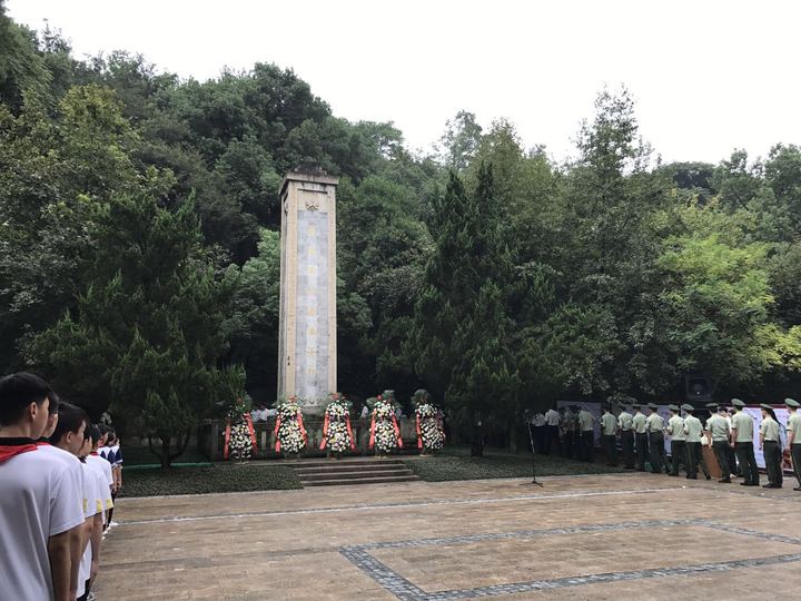 祭先烈魂 扬民族风 绍兴市举行烈士公祭仪式活动