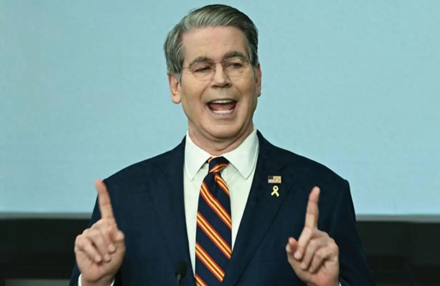 面对镜头，美国财长贝森特冷静下来终于说出了心中的话：中国是美国在现代史上从没见到