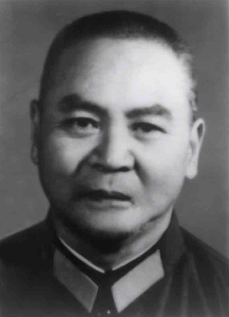 朱月华（1922‑2008），江苏赣榆（今连云港）人，原广州军区副司令员，身经抗