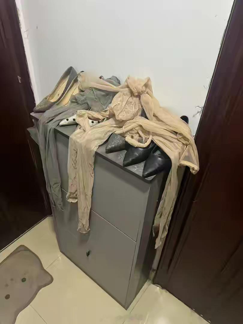 深圳网友爆料，摊上这样邋遢的女邻居。说了几次也不听。问有啥办法反制？