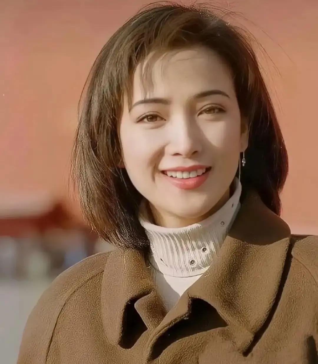 你还记得《水浒传》里的李师师吗？还有《红楼梦》里的秦可卿。演这些经典角色的演员叫