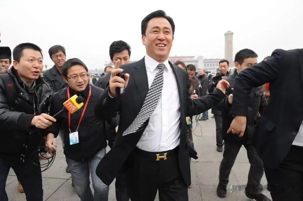 当初恒大招白珊珊进歌舞团的时候，我就严重提醒许老板：自古以来白家跟许家就不能联姻
