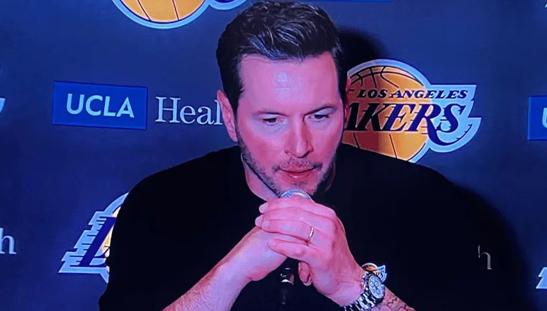 雷迪克也发现了5外才是湖人答案，问题确实没有空间c，用詹姆斯顶55外才是湖人