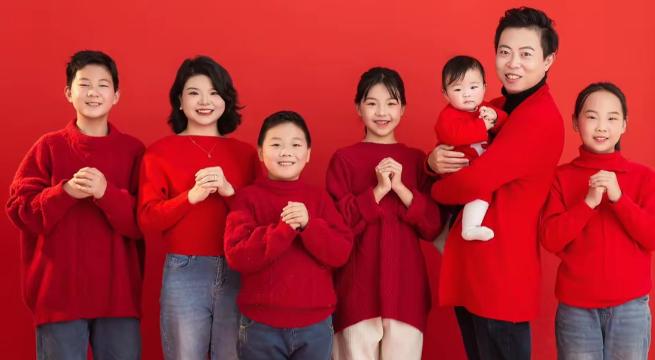 江西抚州，一女子和初恋分开9年，各自结婚又离异，再无联系。一次她去河南出差，随手