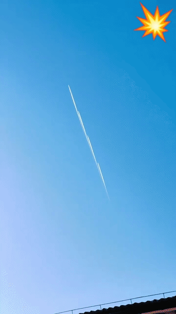 4架J20威龙战机编队高速飞行，极有可能是超音速，矫若惊龙！若此4机编队以2.5