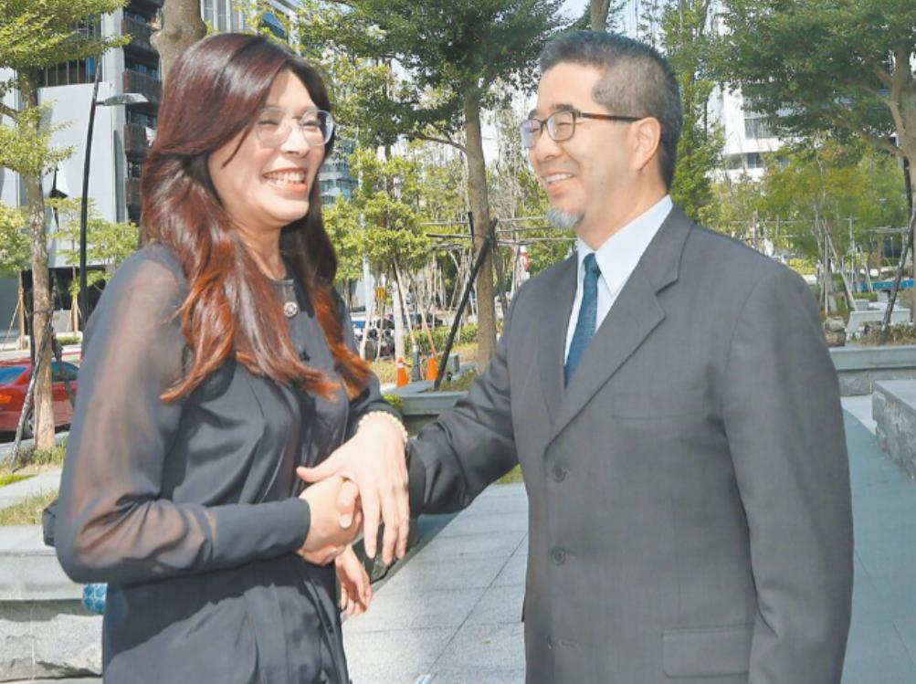 就在刚刚台“国民党”正式宣布，1月28日，针对国民党重启“国共论坛”，台