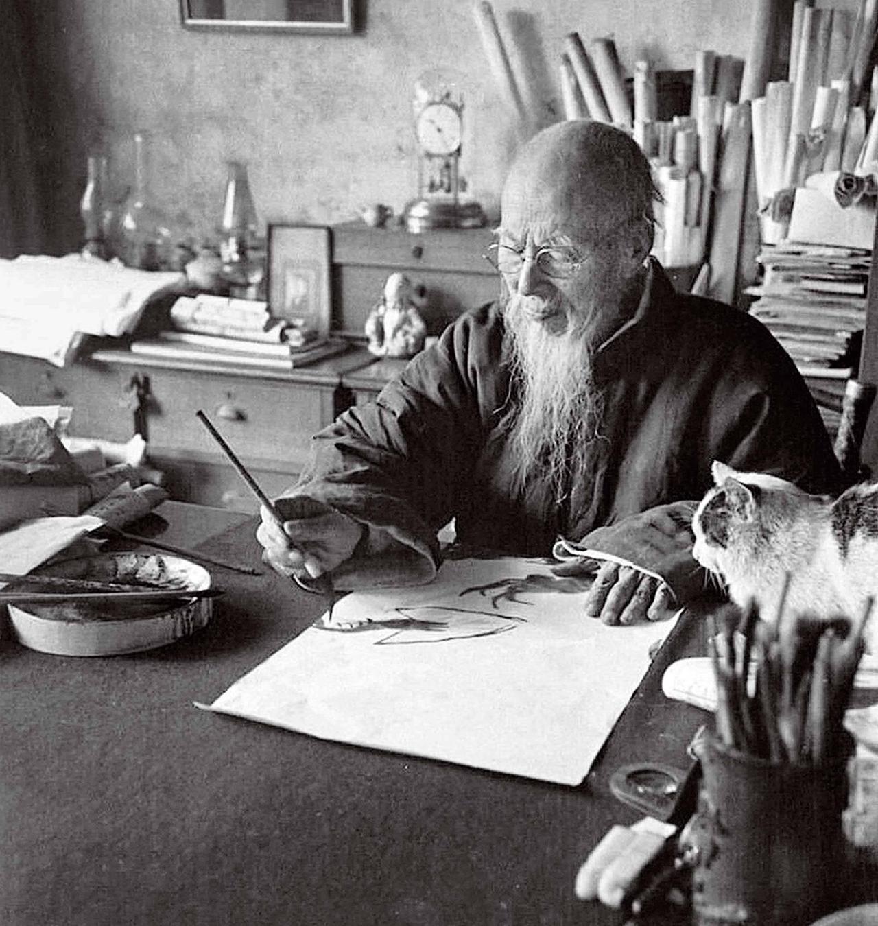 齐白石一生风流晚年宝刀未老，当时年过80的齐白石倍感孤独，家人便请来协和医院的护