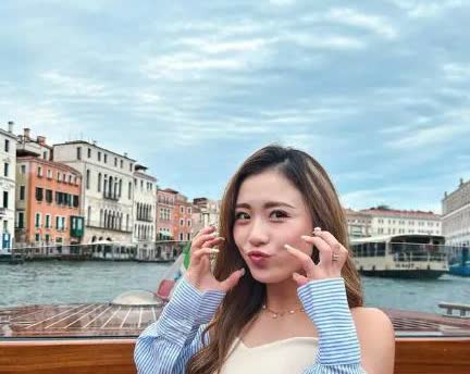 如果没有意外，今年特鲁姆普和马晓晴一定会结婚。原因如下：1、他们一起