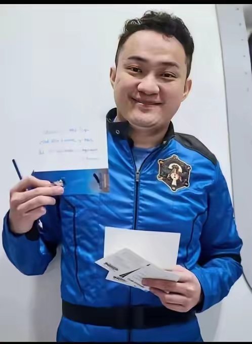 孙割毕竟是顶尖学府的毕业生，这3000万被他用到了极致。一.追到了自己的白月光。
