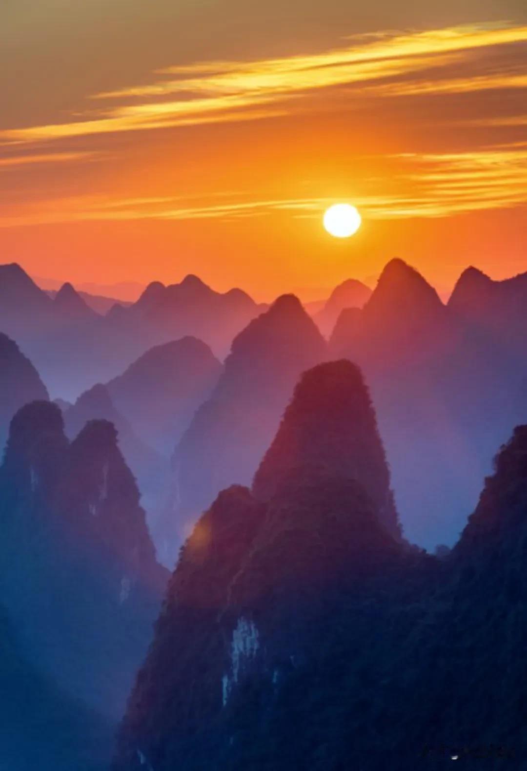 最有道理的一句话:“强者都是先沉迷美色，再做到不近美色。因为他们体验过顶级的欲望