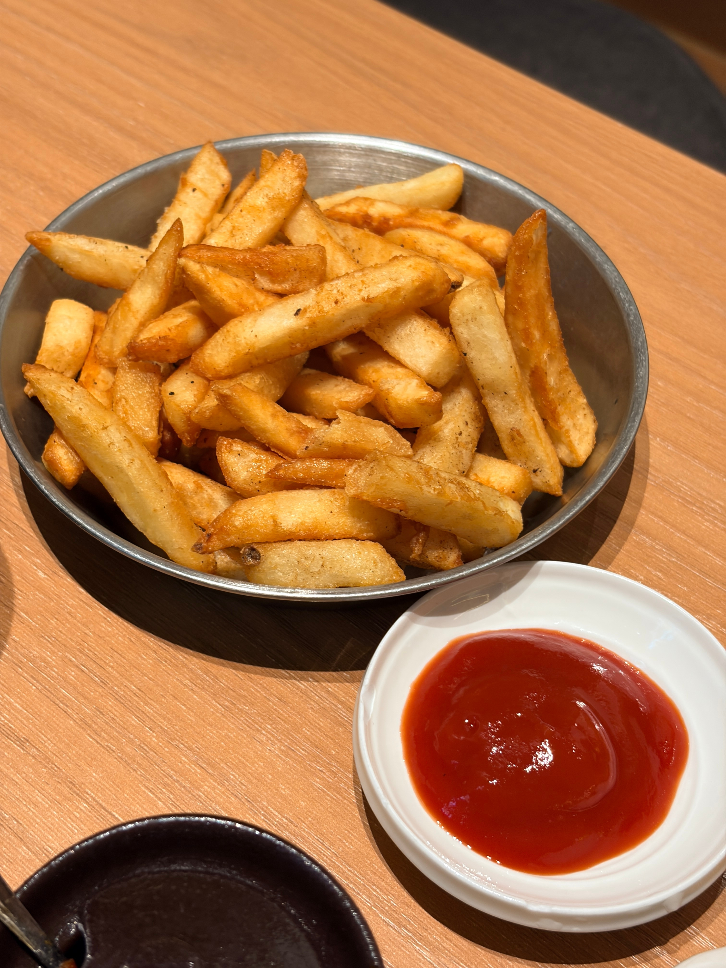 媳妇说想吃煎饺，陪她吃完午饭马上飞成都了深圳