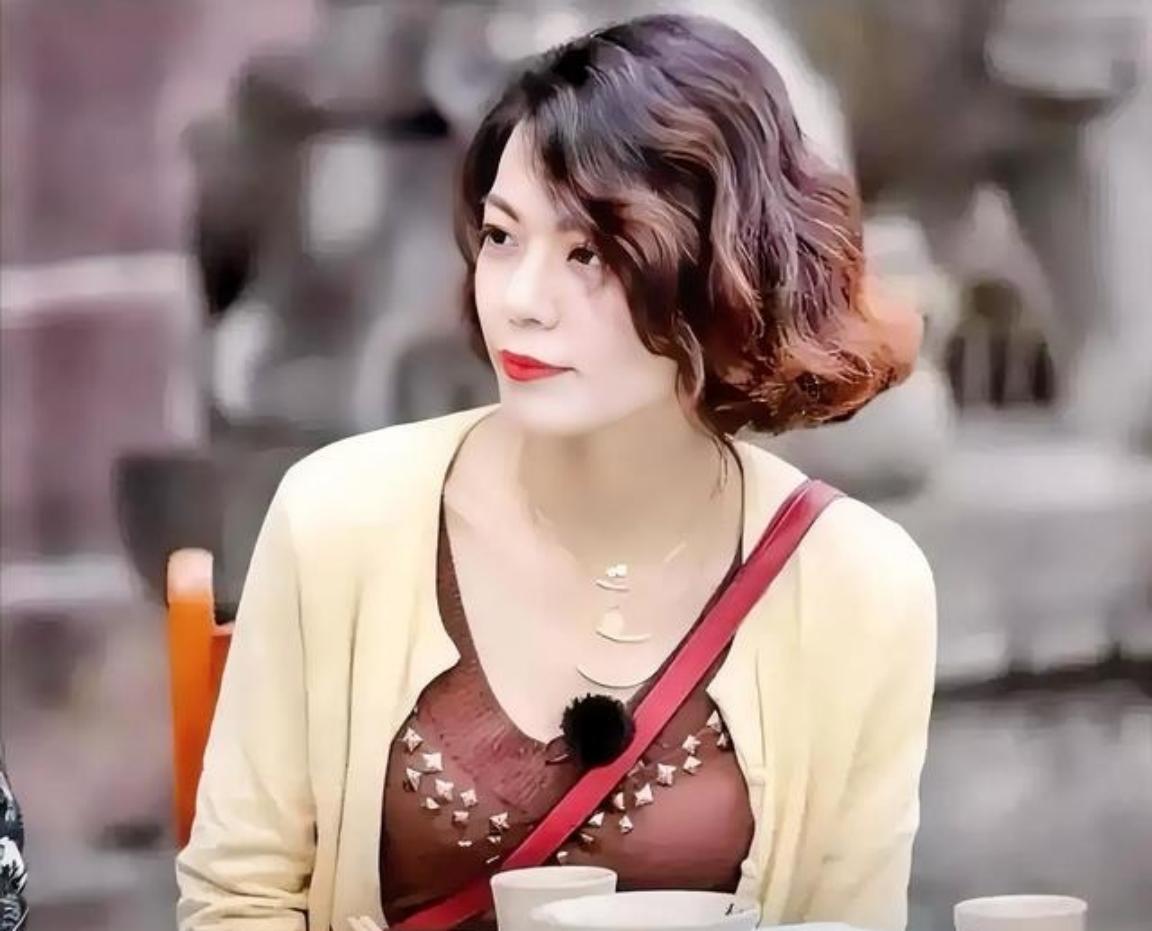 复旦大学教授陈果说：“无论我们活了多久，是70岁，还是80岁，或是90岁，其实，