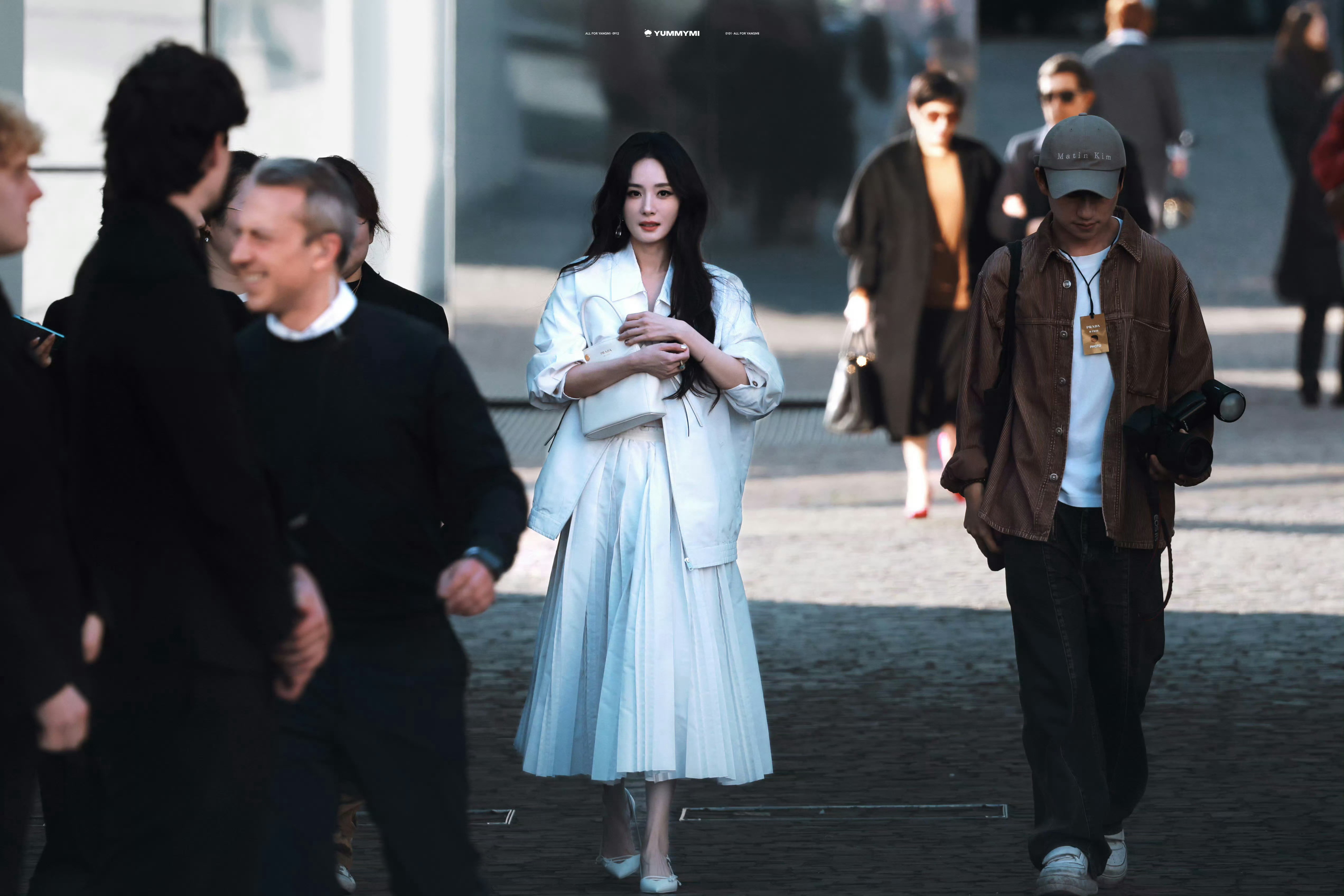 杨幂Prada顶级待遇仅仅3个月不到，杨幂拿下Prada顶级待遇1️⃣无考察