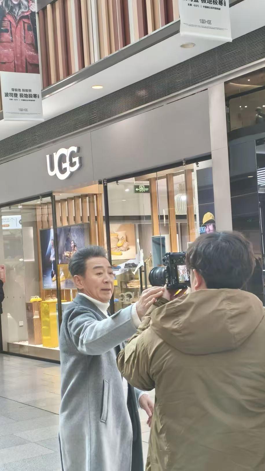 这是六小龄童吗，都不敢认了