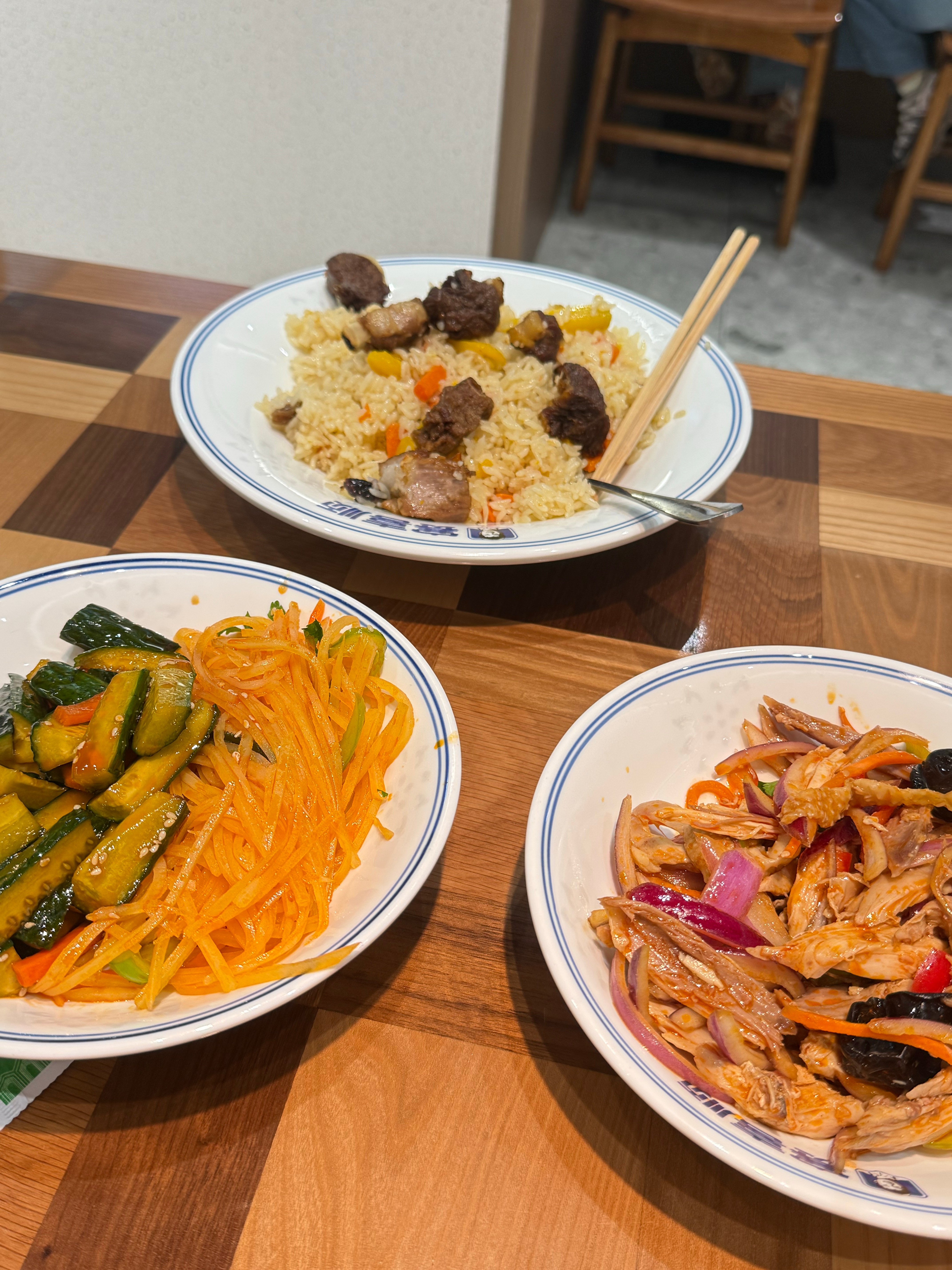 日子再忙，也要一起吃午饭喝咖啡～​​​