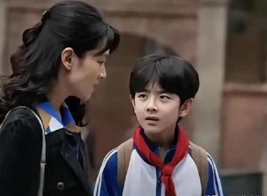 电视剧《好好的时光》里，庄好好为了儿子庄向上，硬生生把生父单宝昆的身份秘密死守了