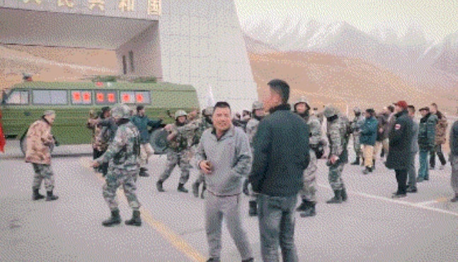 巴基斯坦获胜后，一段老视频传遍外网，中巴友谊果然不一般12日，多家外媒在社交