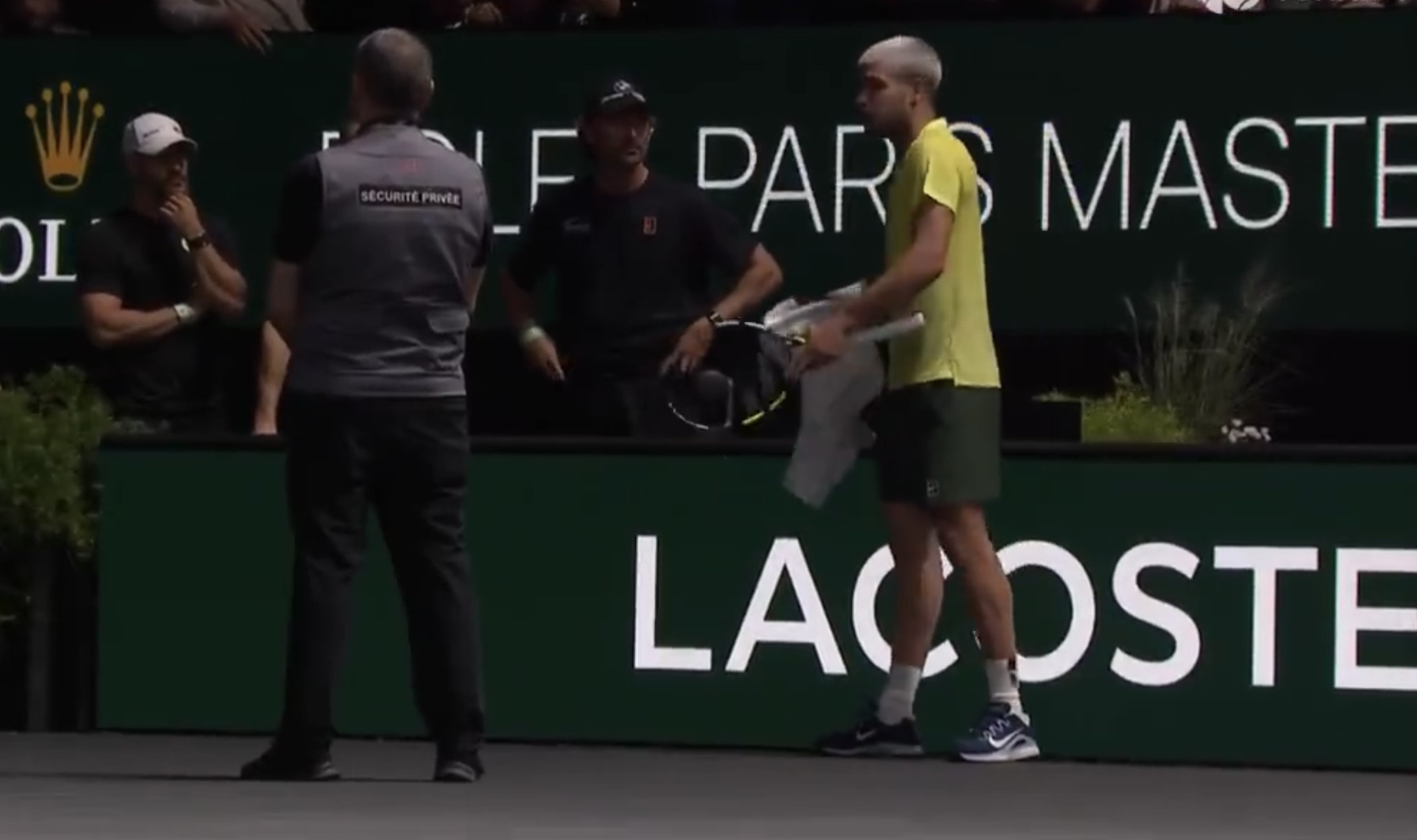 阿卡比赛中罕见抱怨场地: 什么感觉都没有, 这是红土吧