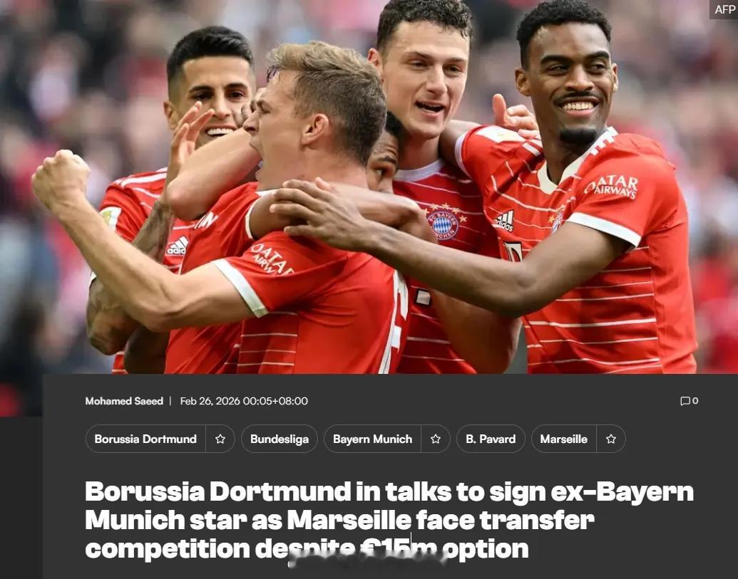 德媒FussballDaten消息，多特蒙德正在深入谈判帕瓦尔，这名29岁的后