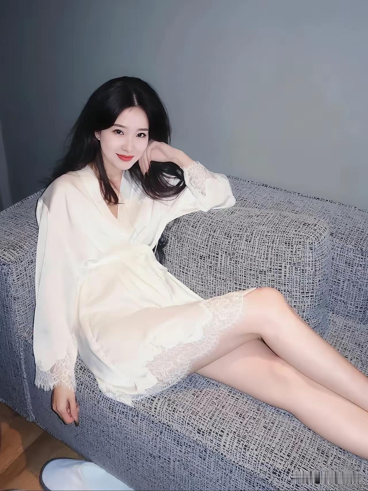 俏丽若三春之桃，清素若九秋之菊你心目中的美人温婉出众温婉国风美人风骨美人