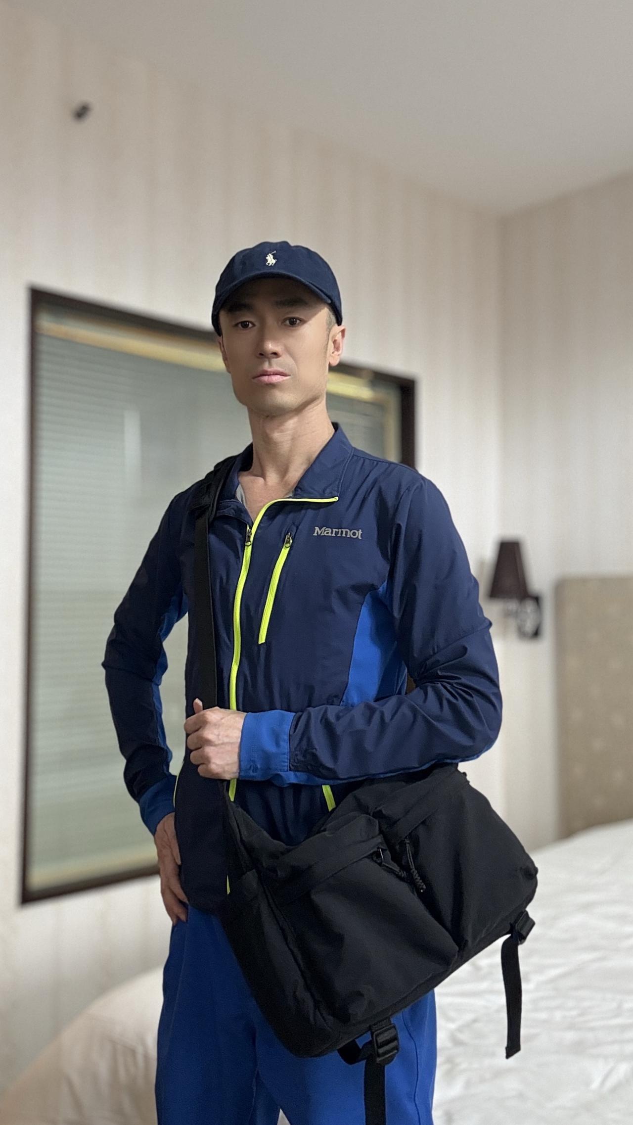 AERFEIS阿尔飞斯相机包时尚简约：经典设计，符合现代审美多功能性：适用多