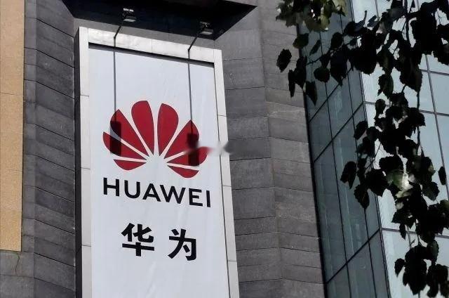 全球销量最高的十大手机:第十名:华为--中国--2800万台第九名:真我--中国--4700万台第八