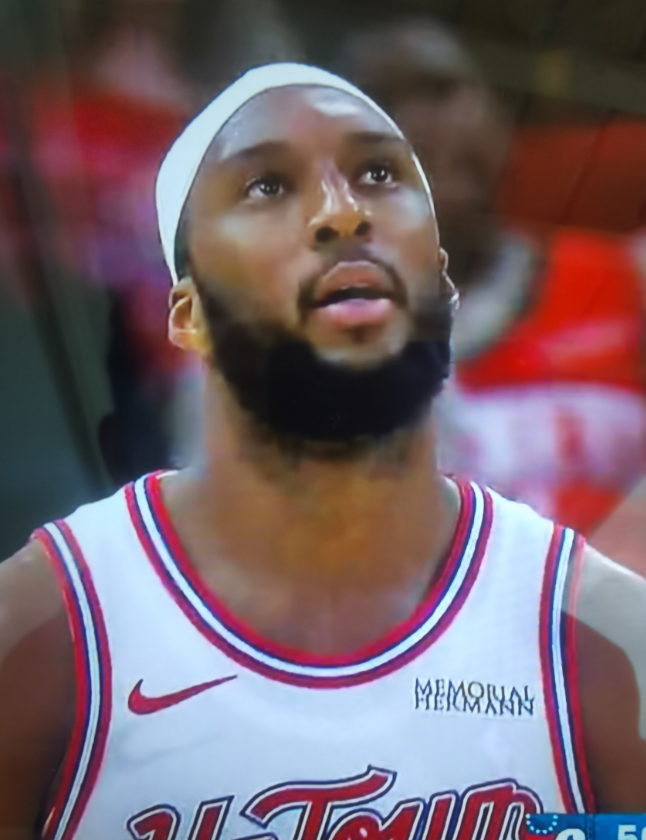 火箭113-102，拿下76人。奥克吉替谢泼德首发，8中4，9分11篮板2助攻1