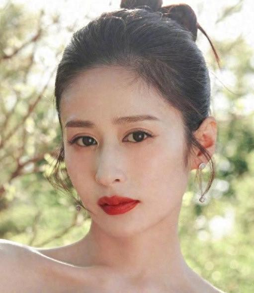 2026年3月25日晚，颖儿在个人社交平台分享了自己进组前做热玛吉的医美视频。