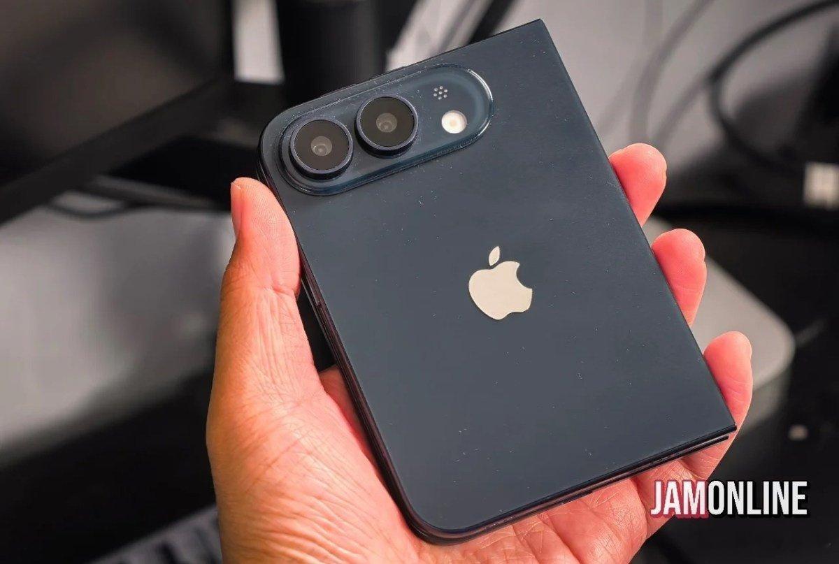 苹果阔折叠 iPhone Ultra 黑色机模这两天出来了，展开 4....