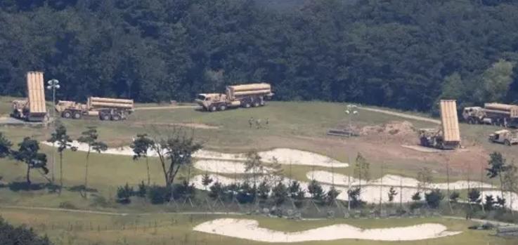 3月11日韩国有消息传出，驻韩美军6台“萨德”反导系统导弹发射车全部运出庆尚北道