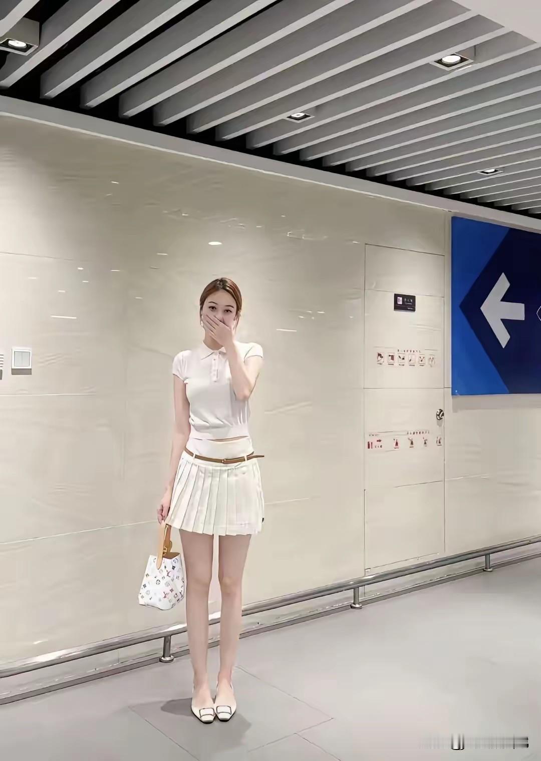 今天出发殷家寨，去看我的一个朋友，多年不见，甚是想念！必须一块聚聚！