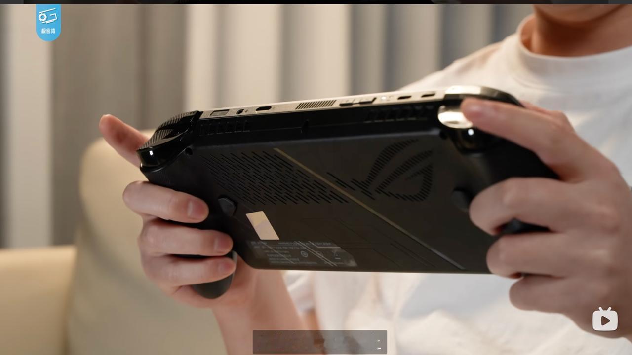 ROGXBOX掌机X卖爆了，开售7天就登上了游戏机热卖榜TOP1，实名羡慕已经