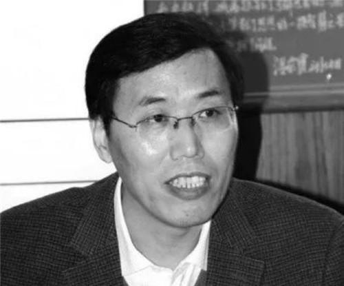 九十年代“水变油”事件被喻为中国第五大发明，上了中央电视台台，一位公安副局长还成