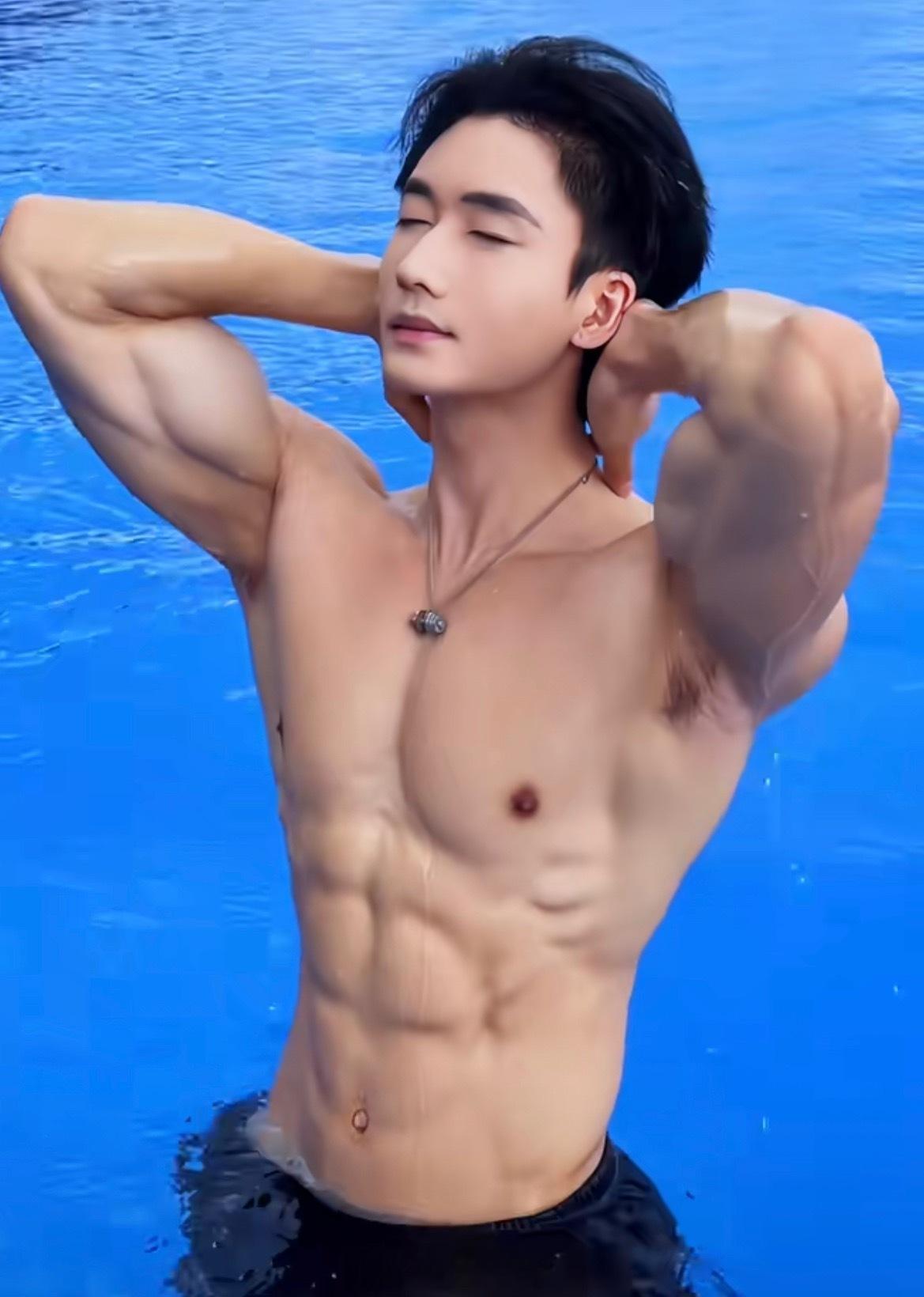 型男帅哥窝肌肉型男​​​