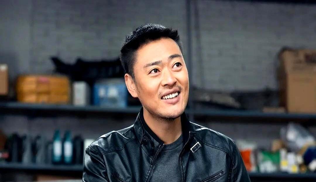 4600万买20年刑期，这剧情让法律界集体沉默了。麦洪超翻案后没穿回警服，只背