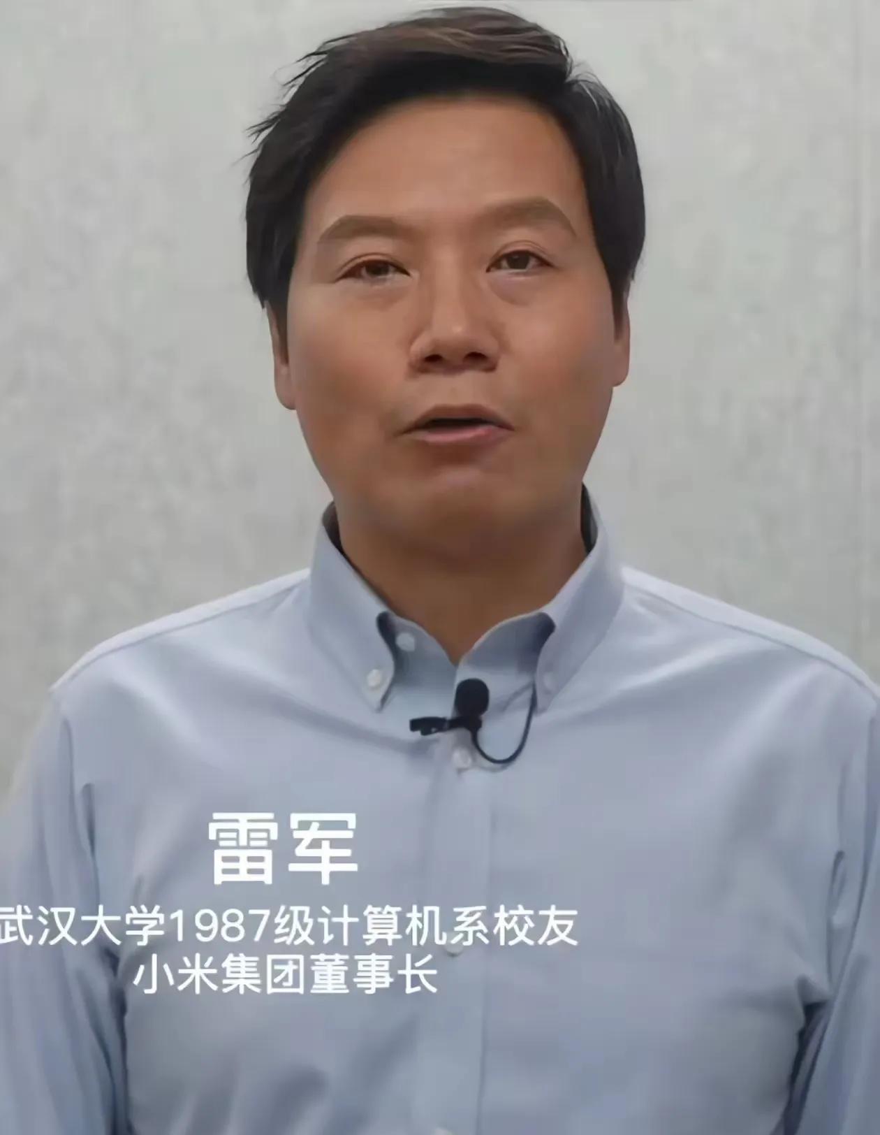 如果一个女的在图书馆抓因为湿疹裤裆，一个男的拍了一个多小时视频放在网上。A、踩