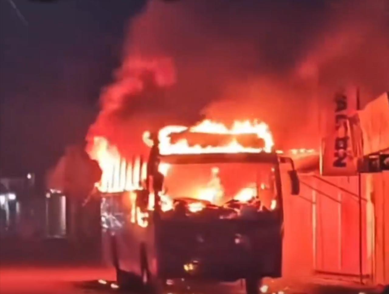 印度、巴基斯坦、现在又到了孟加拉国，第三起汽车爆炸案出现。孟加拉国达卡多地出