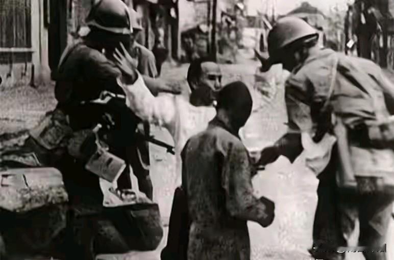 日寇暴行:修武坡前村惨案1941年12月23日,天刚亮，40多名日本鬼子到修