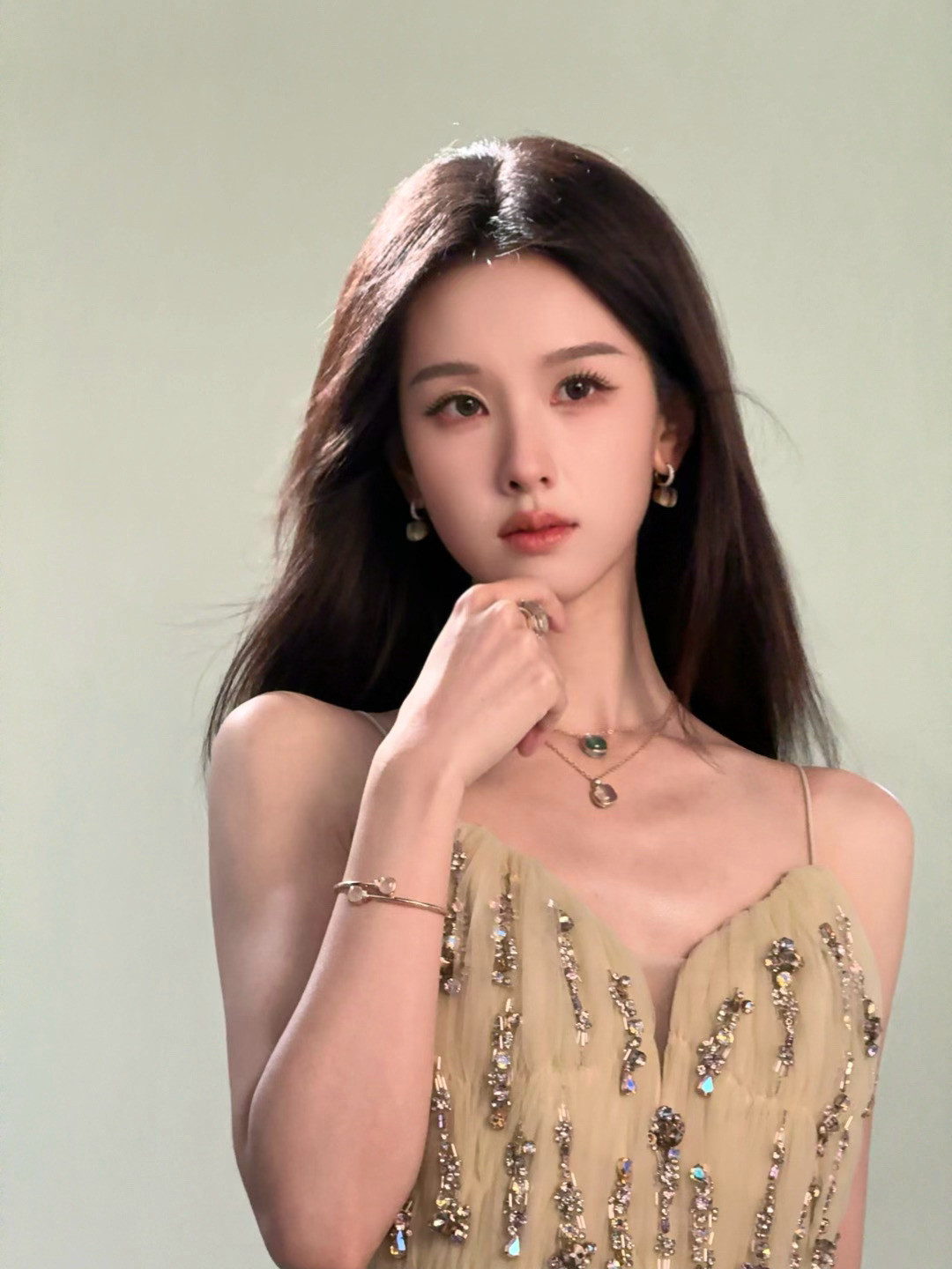 陈都灵如此之美的状态进组，我们嘟丝会不会吃太好了