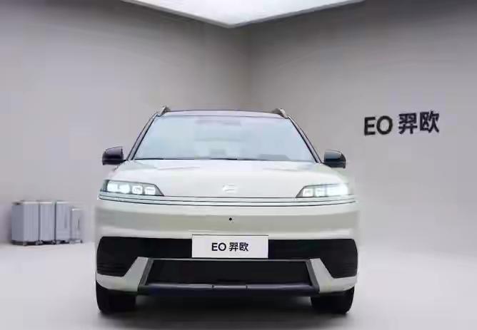 一觉醒来,车市炸锅了!工信部发布重磅消息:自2026年1月1日至2027年12月