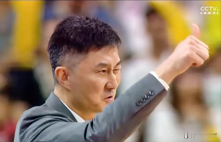 广东队大手笔引进四大外援，坐拥五大国手，国青三少，这个豪华阵容恐怕只有杜峰能够驾