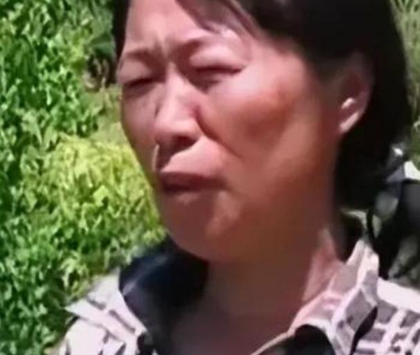 2006年，黑龙江一女子睡觉时，一条大蛇钻进了她的被窝，女子心软没把它赶走，谁知