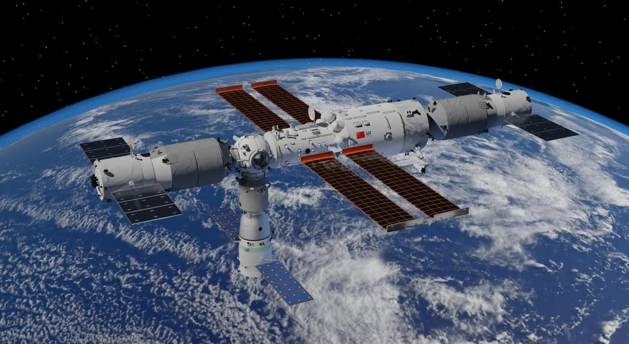 为什么大家都不提中国空间站了？因为没脸提，跟国际空间站差距太大！中国空间站可不是